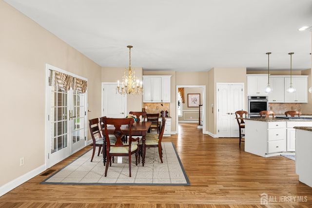 4 Windmill Court, Plainsboro, NJ 08536