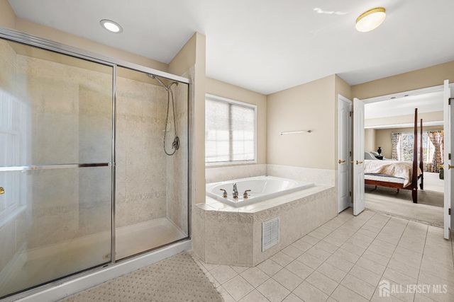 4 Windmill Court, Plainsboro, NJ 08536