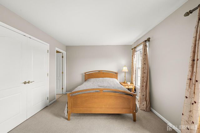 4 Windmill Court, Plainsboro, NJ 08536