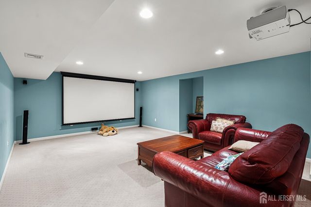 4 Windmill Court, Plainsboro, NJ 08536