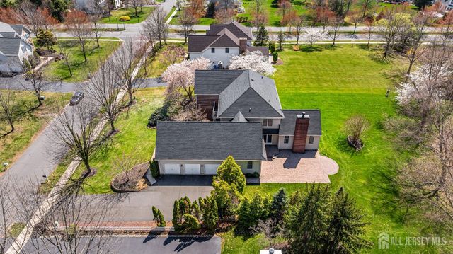 4 Windmill Court, Plainsboro, NJ 08536