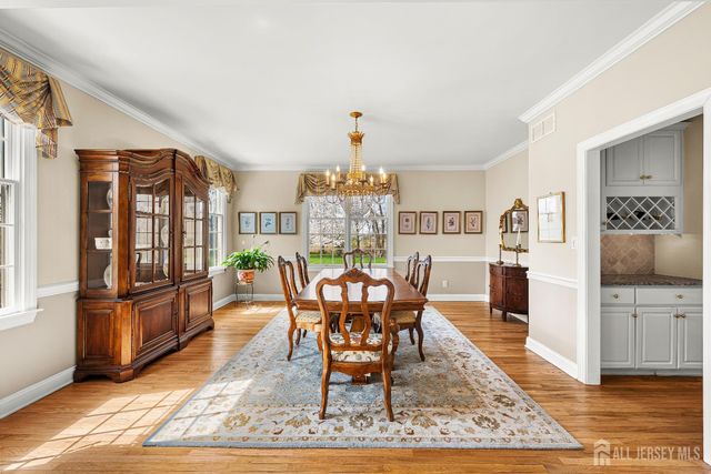 4 Windmill Court, Plainsboro, NJ 08536