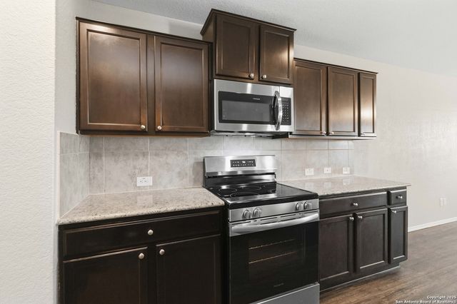 7018 Phoebe, San Antonio, TX 78252