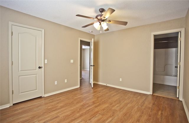 3012 S B Street, Rogers, AR 72756