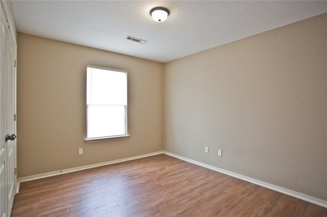 3012 S B Street, Rogers, AR 72756