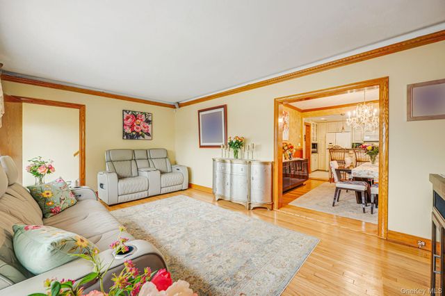 167 Shaw Avenue, Valley Stream, NY 11580