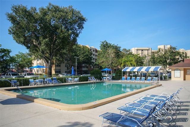 3821 Environ Boulevard 603, Lauderhill, FL 33319