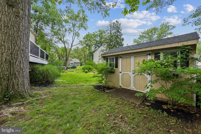 15 OAKFORD RD, Wayne, PA 19087