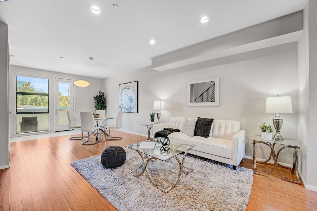 1220 66Th St, Emeryville, CA 94608