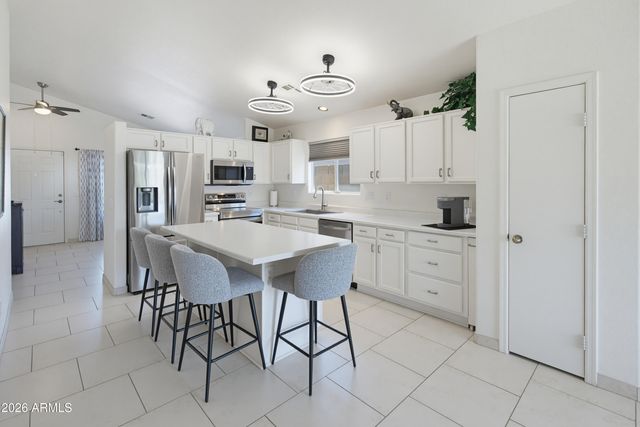 3007 W Zachary Drive, Phoenix, AZ 85027