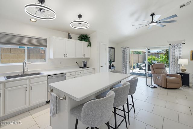 3007 W Zachary Drive, Phoenix, AZ 85027