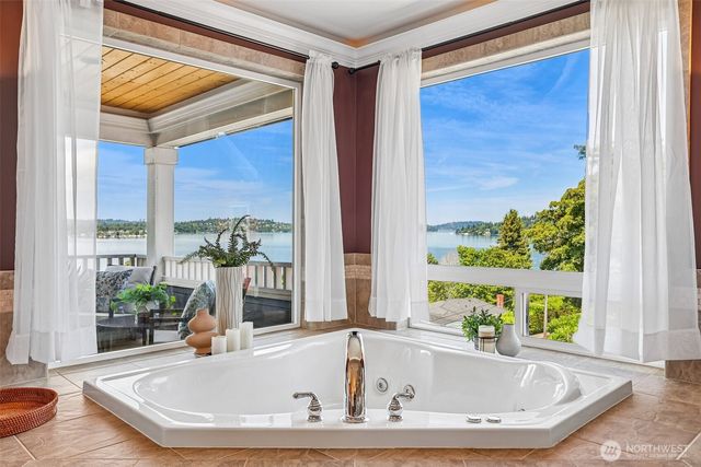 7100 S Ryan Street, Seattle, WA 98178