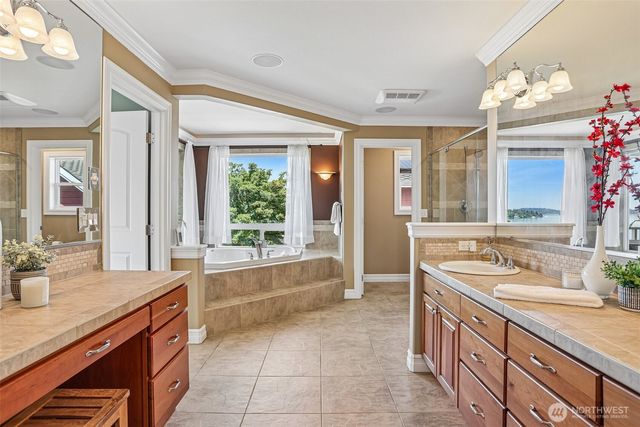 7100 S Ryan Street, Seattle, WA 98178