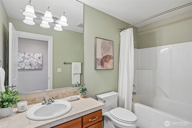 7100 S Ryan Street, Seattle, WA 98178
