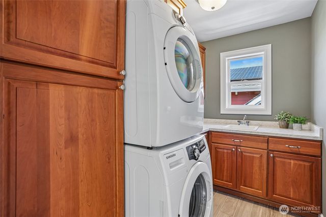 7100 S Ryan Street, Seattle, WA 98178