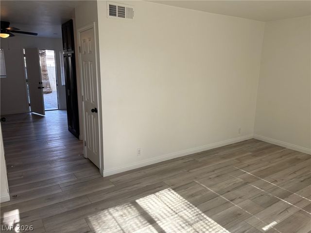 3535 Mercury Street F, North Las Vegas, NV 89030