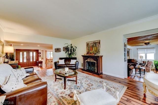 52 Ashburn Rd, Wayne Twp., NJ 07470