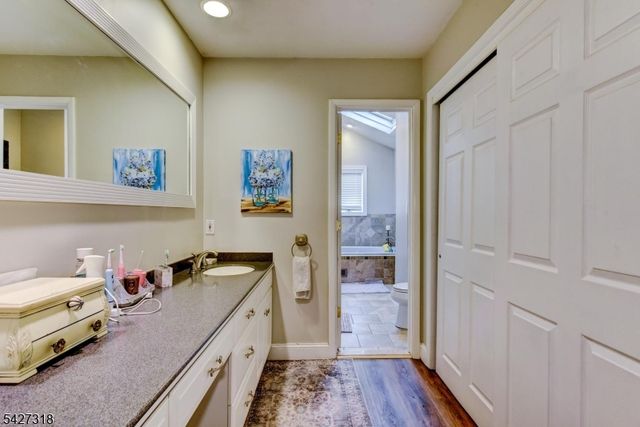 52 Ashburn Rd, Wayne Twp., NJ 07470