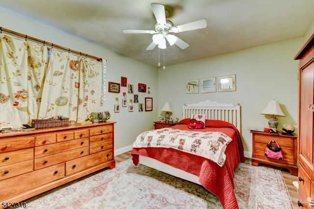 52 Ashburn Rd, Wayne Twp., NJ 07470