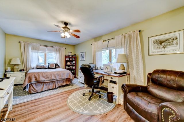 52 Ashburn Rd, Wayne Twp., NJ 07470