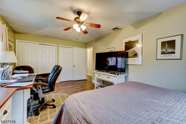 52 Ashburn Rd, Wayne Twp., NJ 07470