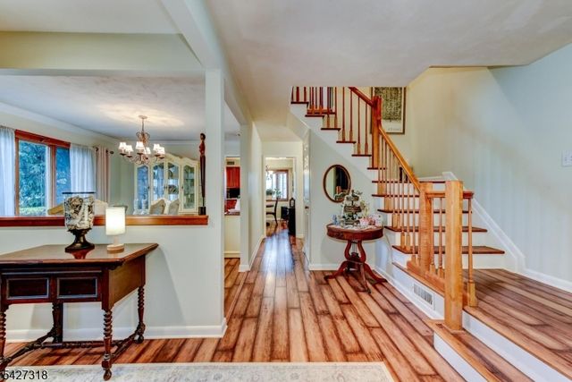 52 Ashburn Rd, Wayne Twp., NJ 07470