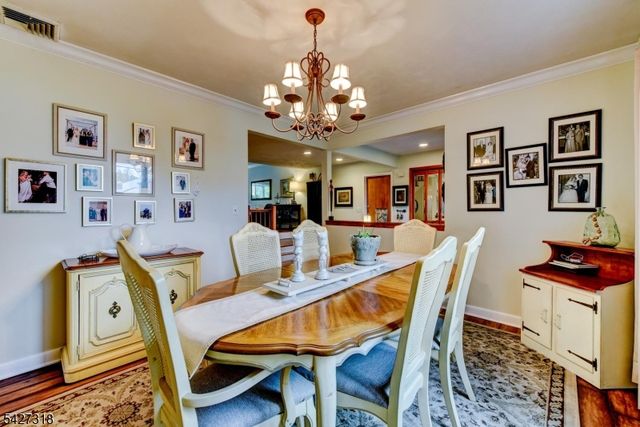 52 Ashburn Rd, Wayne Twp., NJ 07470