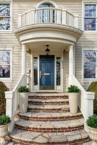 626 Washington Avenue, Wilmette, IL 60091