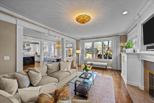 626 Washington Avenue, Wilmette, IL 60091