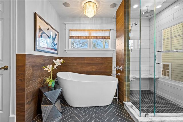 626 Washington Avenue, Wilmette, IL 60091