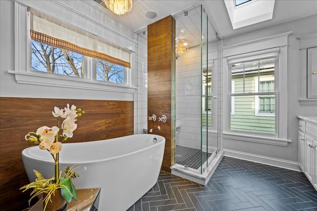 626 Washington Avenue, Wilmette, IL 60091