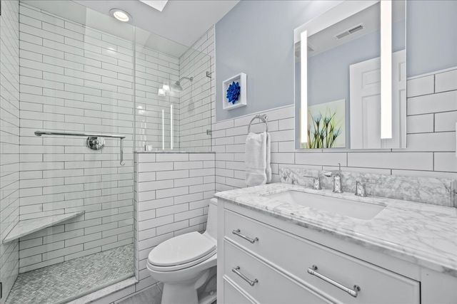 626 Washington Avenue, Wilmette, IL 60091