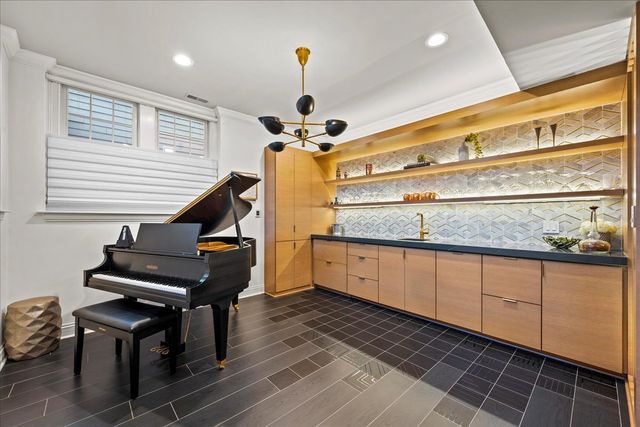 626 Washington Avenue, Wilmette, IL 60091