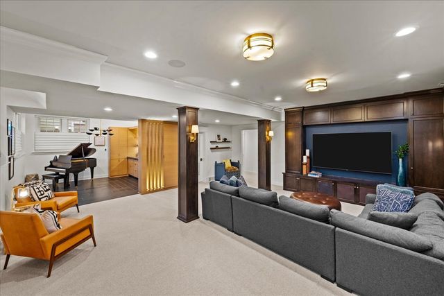 626 Washington Avenue, Wilmette, IL 60091