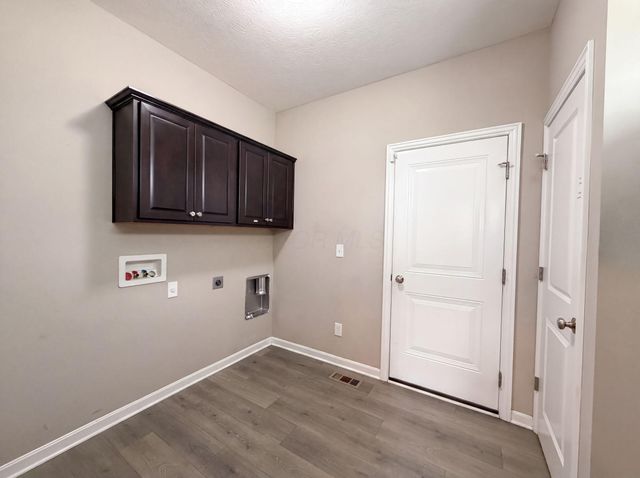 3212 Yellow Finch Way, Columbus, OH 43231