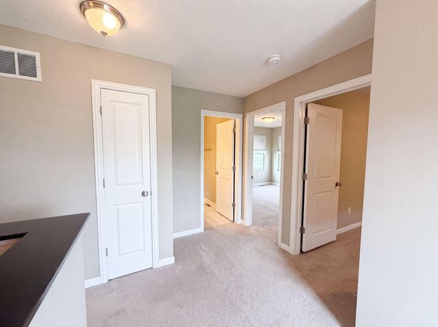 3212 Yellow Finch Way, Columbus, OH 43231