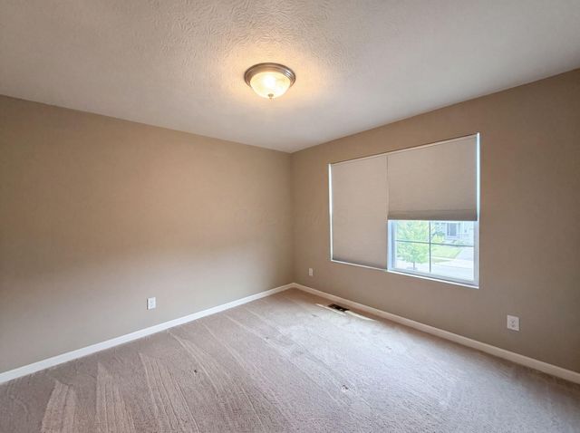 3212 Yellow Finch Way, Columbus, OH 43231