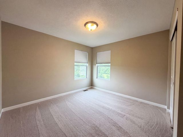 3212 Yellow Finch Way, Columbus, OH 43231