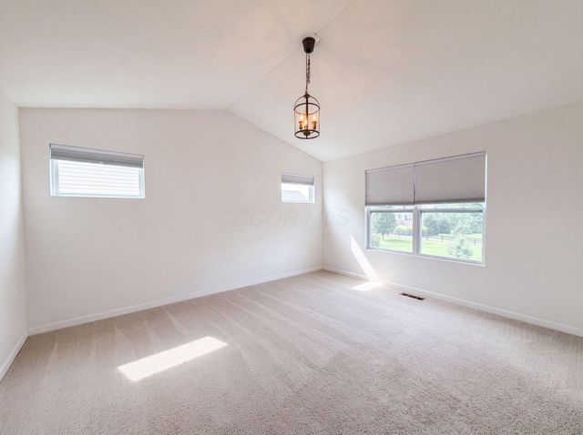 3212 Yellow Finch Way, Columbus, OH 43231
