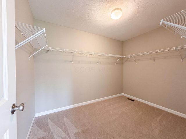 3212 Yellow Finch Way, Columbus, OH 43231