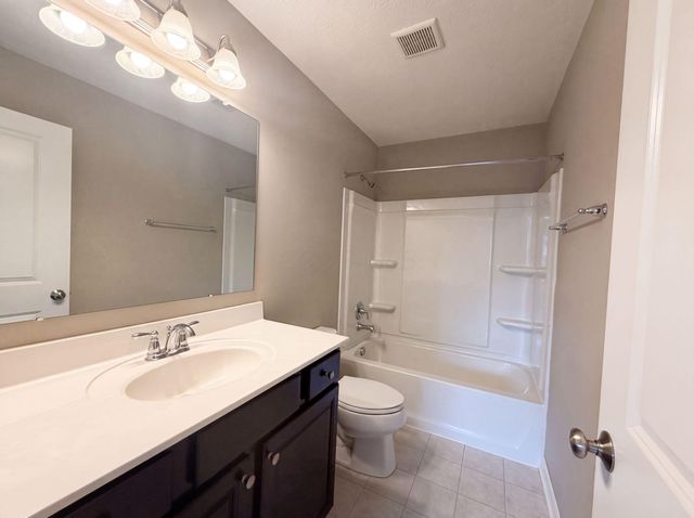 3212 Yellow Finch Way, Columbus, OH 43231