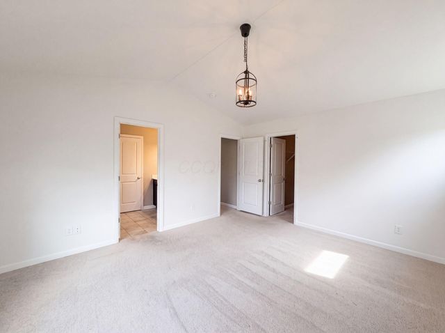 3212 Yellow Finch Way, Columbus, OH 43231