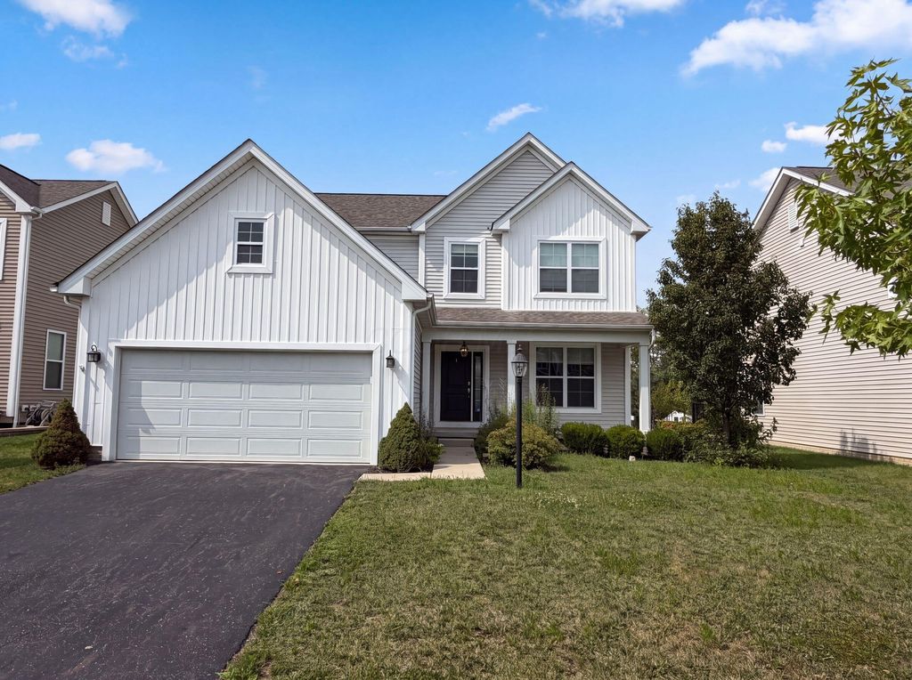 3212 Yellow Finch Way, Columbus, OH 43231