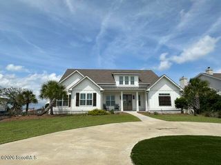 102 Talahi Island Lane, Brunswick, GA 31520