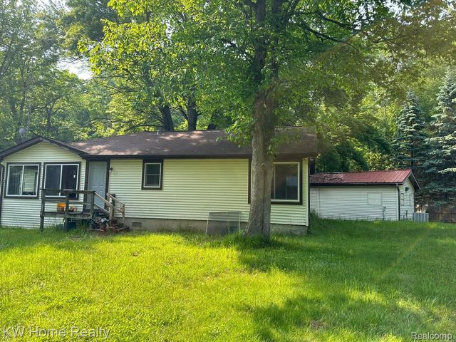 4456 Five Lakes Road, North Branch Township, MI 48461