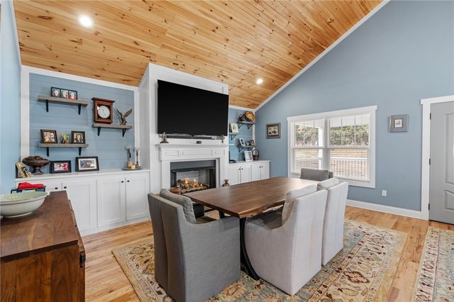 1122 Midway Road, Pickens, SC 29671