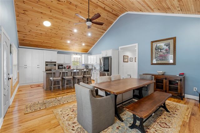 1122 Midway Road, Pickens, SC 29671