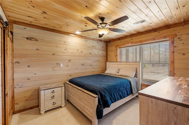 1122 Midway Road, Pickens, SC 29671