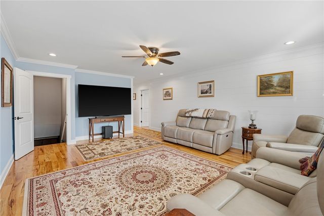 1122 Midway Road, Pickens, SC 29671