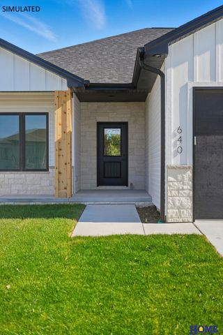 720 Regiment Road, Lincoln, NE 68527